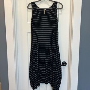 COMFY USA Women’s Sz Small Black White Striped Soft‎ Lantern Midi Tank Dress